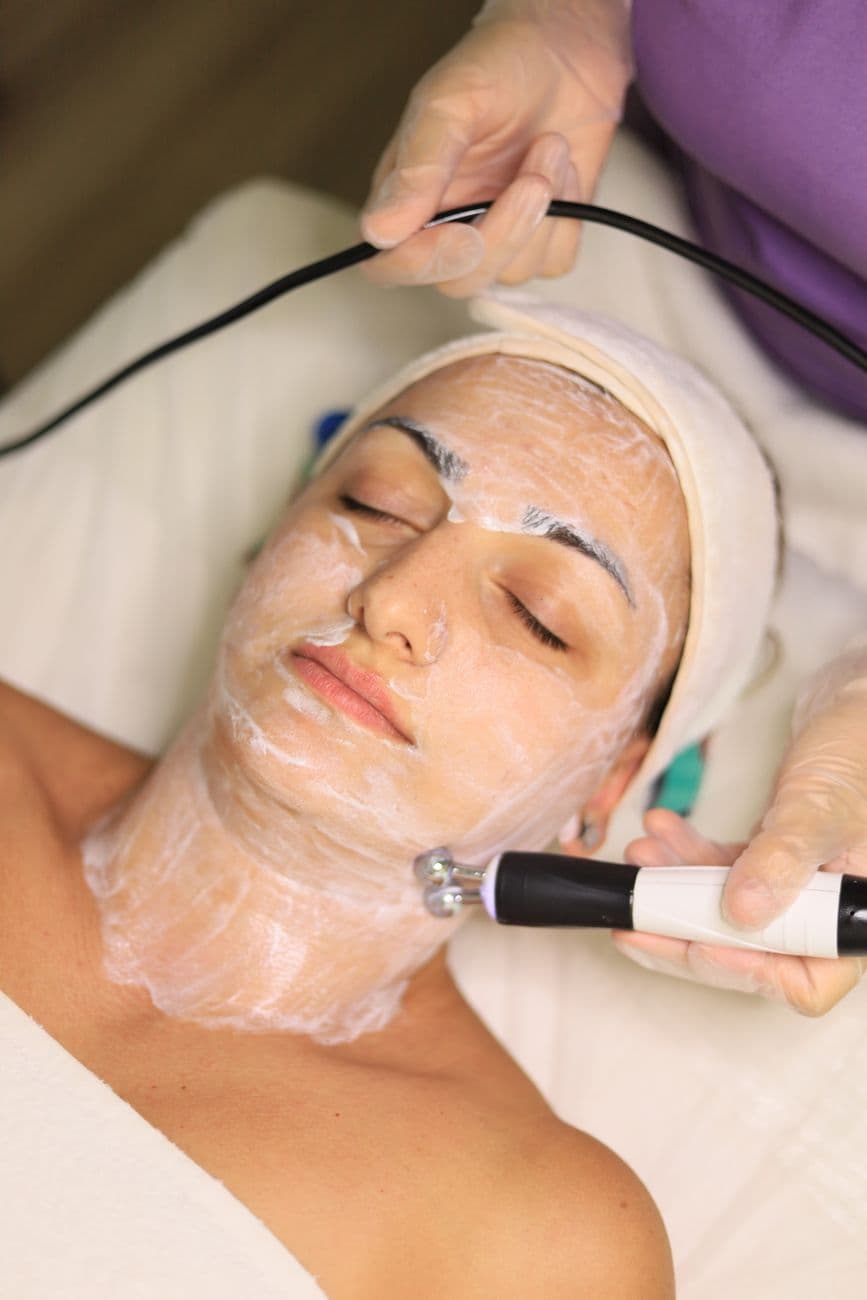 RF Skin Tightening for Sagging Skin and Fine Lines